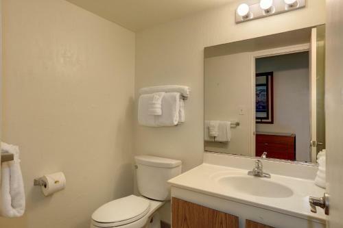 Hotel Kihei Surfside #311 By Ali'i Resorts