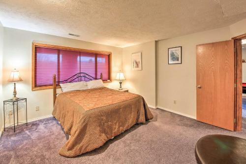 Grand Getaway With Pool And Spa In Spokane Valley