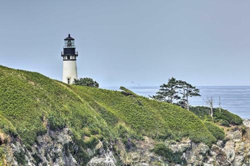Luxe Newport Estate With Spa And Lighthouse Views