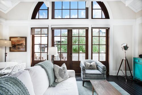 Gulf-view Benoit Carriage House At Rosemary Beach Cottage