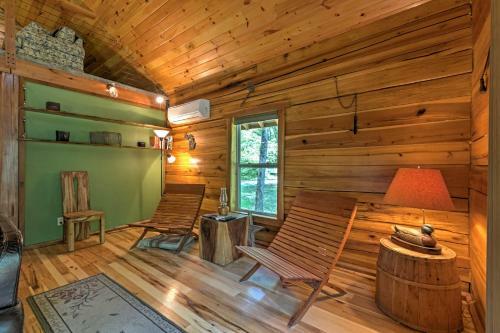 Lyndhurst Cabin On Farm With Pond And Stocked Stream!