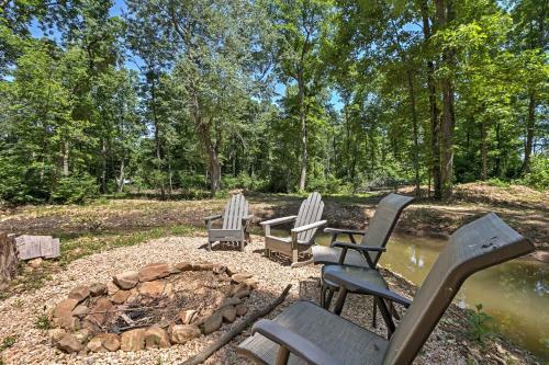 Lyndhurst Cabin On Farm With Pond And Stocked Stream!