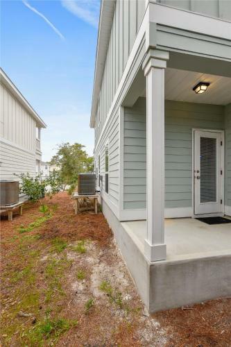 35 Grayling Way Home