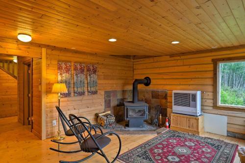 Cabin With Glacier And Mtn Views Walk To Matanuska River