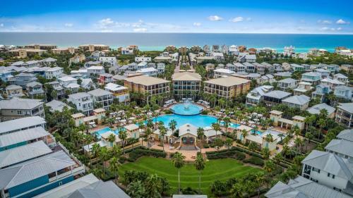 6 Bedrooms- Backs Up To Park, Steps To The Beach!