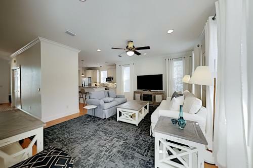 Seacrest Beach Retreat - Luxe Pool - Walk To Beach Home