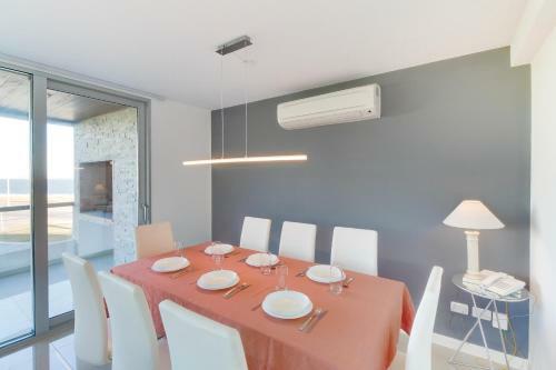 Like At Home By Oceana Isabel Apartments