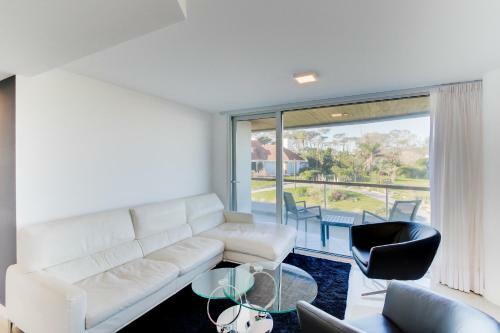 Like At Home By Oceana Isabel Apartments