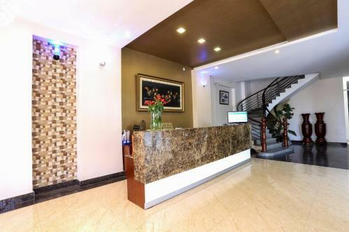 Royal Hotel
