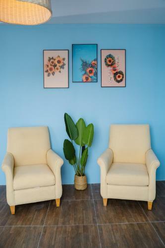 Hotel Luxhome - Vinhome Apartments