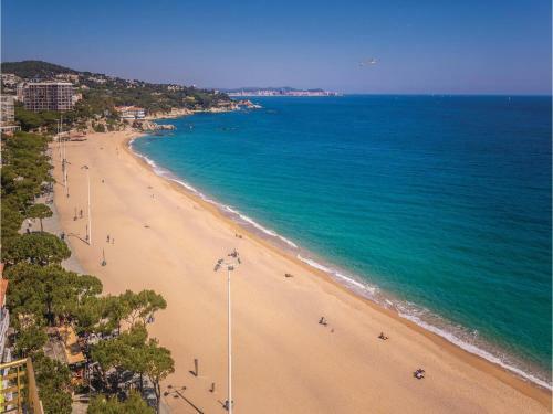 Apartment C/cel I Mar 8, �tico