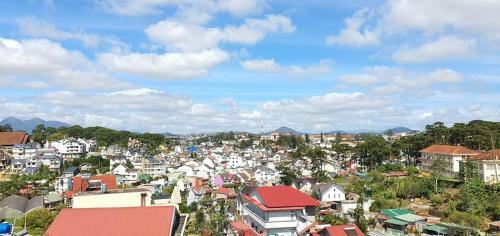 Dinh Loan Hotel