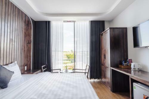 ?� L?t Mega Sky Hotel
