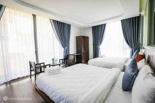 ?� L?t Mega Sky Hotel