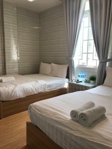 Hotel H� Linh