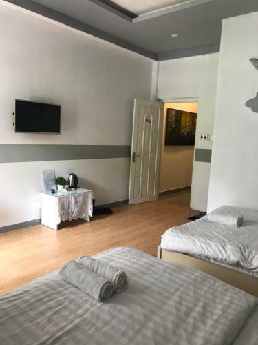 Hotel H� Linh