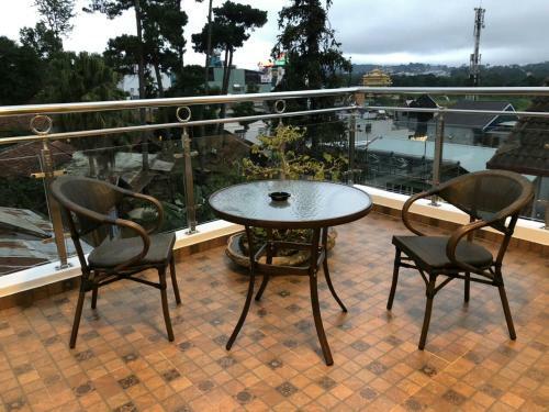 Moonstone Hotel Dalat