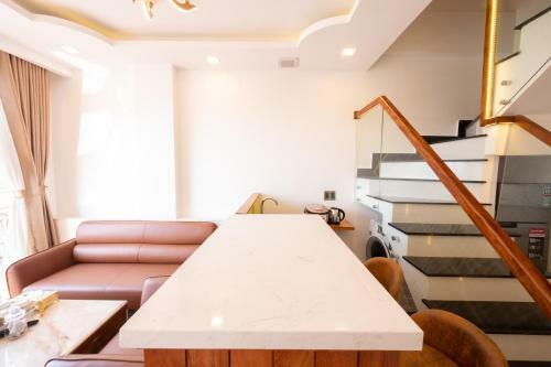 La Fleur Premium Central Apartment