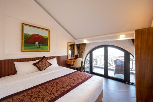 La Fleur Premium Central Apartment