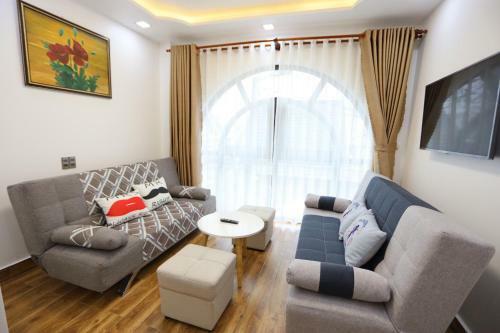 La Fleur Premium Central Apartment