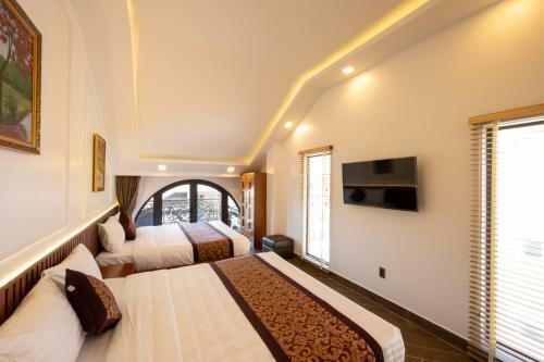 La Fleur Premium Central Apartment