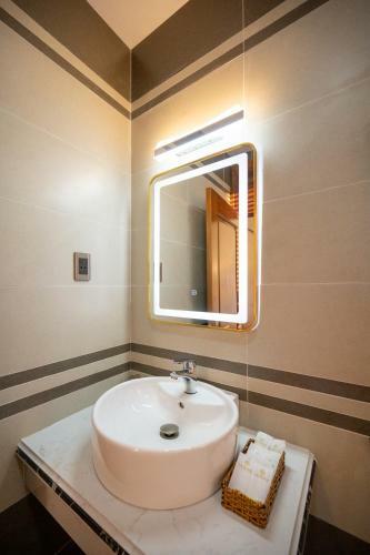 La Fleur Premium Central Apartment