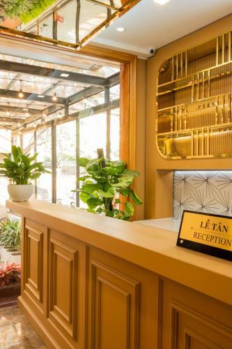 La Fleur Premium Central Apartment