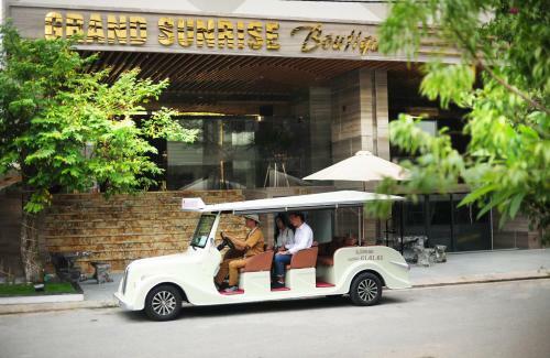 Grand Sunrise Boutique Hotel