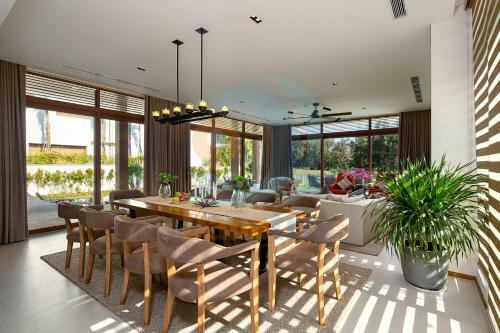 Danatrip Ocean View Villas Resort