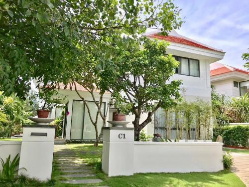 Emblemsea 4bedrooms Villa 5* Free Pick Up