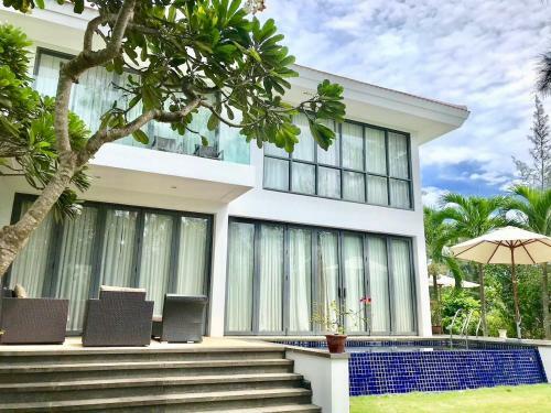 Emblemsea 4bedrooms Villa 5* Free Pick Up