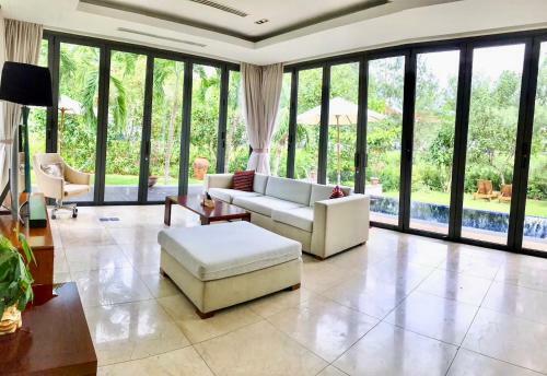 Emblemsea 4bedrooms Villa 5* Free Pick Up