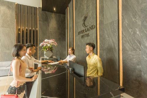 Everland Hotel