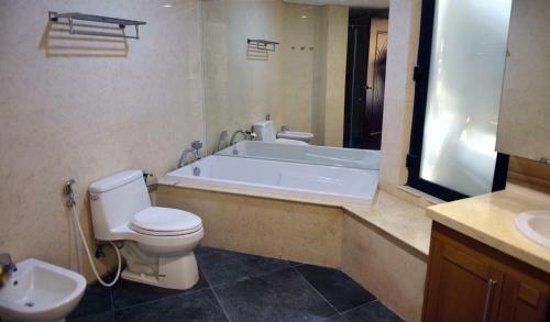 Bayhomes Royal City Serviced Apartment