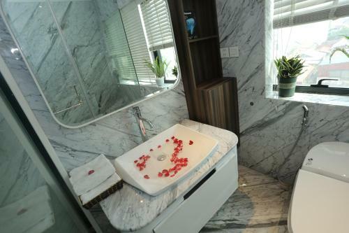 Hnc Premier Hotel & Residences