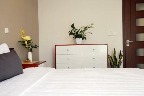 Bayhomes Lancaster Ha Noi Serviced Apartment