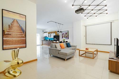 Aparta Service Apartment