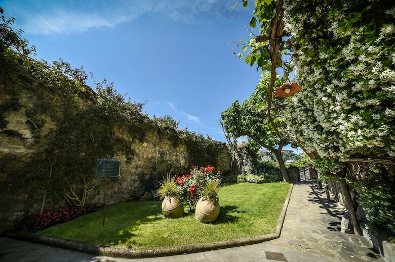 Hotel Antiche Mura