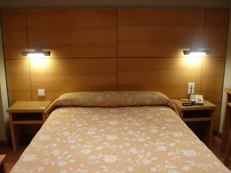 Hotel Serrano