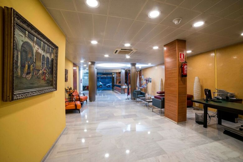 Hotel Serrano