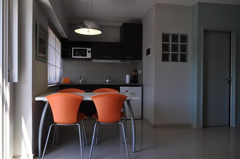 Defensa 1057 Apartamentos