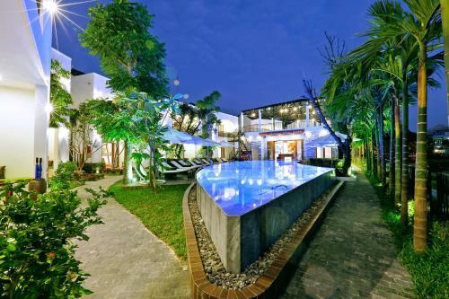 Azumi 03 Bedroom First Floor Apartment Hoian