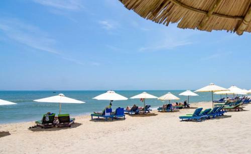 Hidden Beach Siesta Villa
