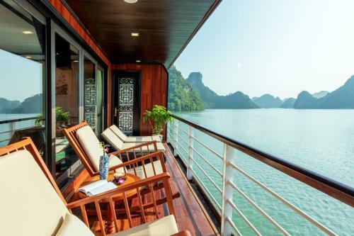 Orchid Premium Cruise