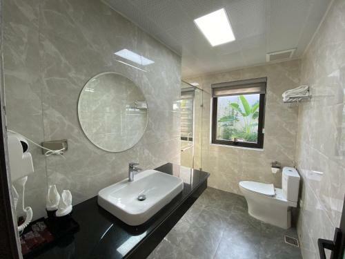 Jade Ha Long Hotel