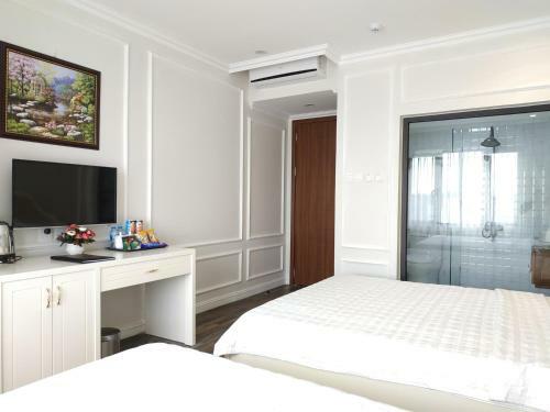 Kh�ch S?n Ng?c Lan H? Long Hotel
