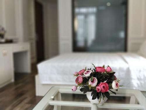 Kh�ch S?n Ng?c Lan H? Long Hotel