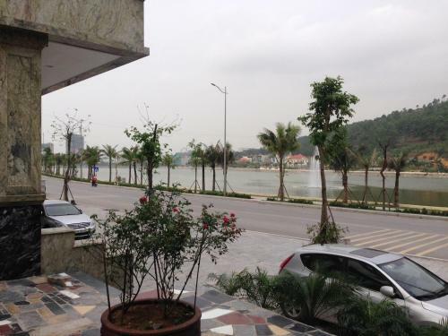 Hung Thinh Ha Long Hotel