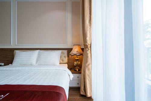 Blue Star Hotel