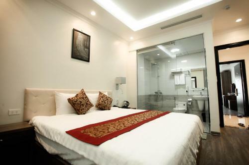 H? Long Legend Hotel